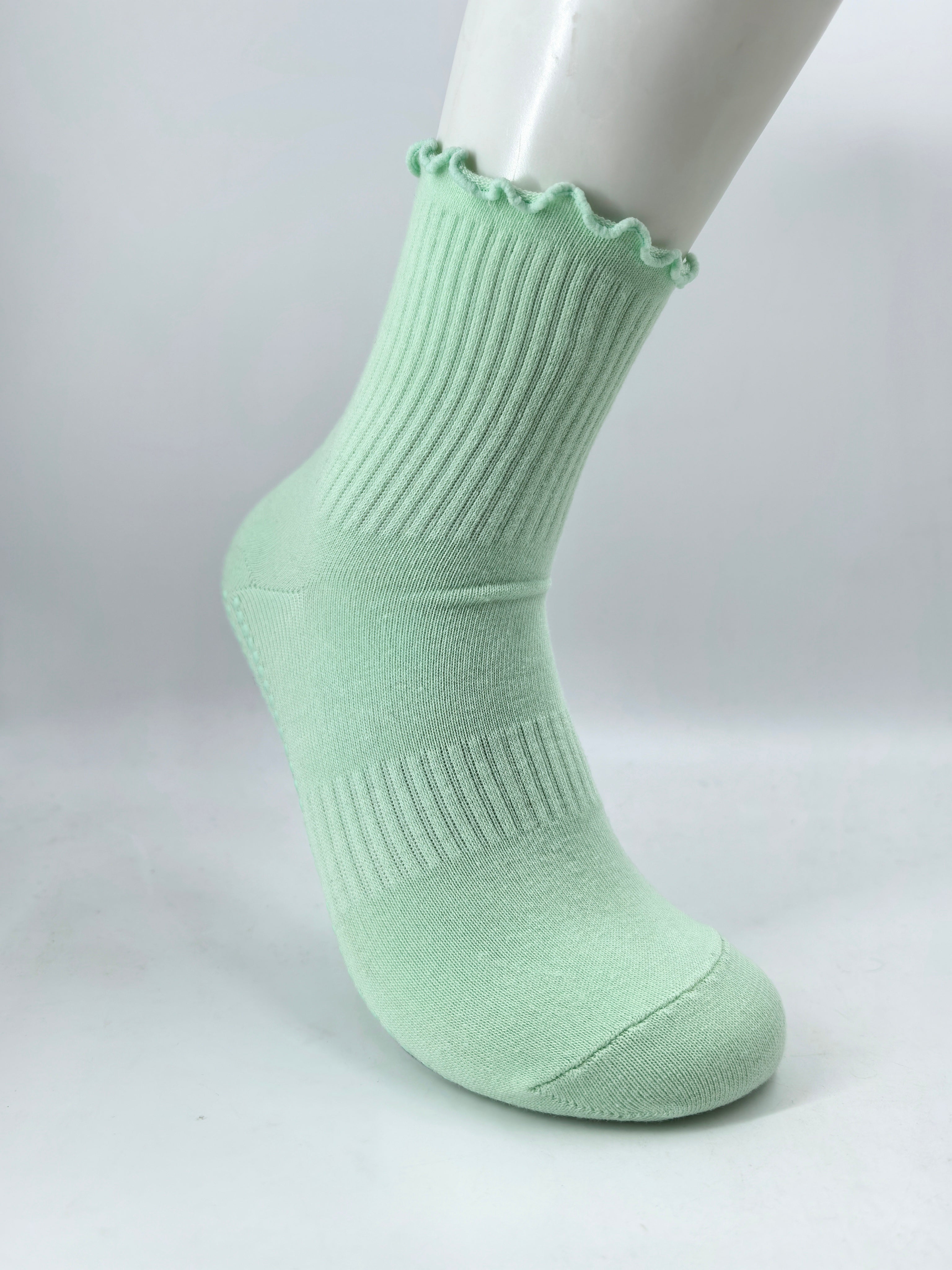 Ruffle Style Grip Sock
